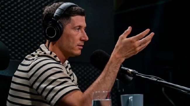 叶辰冷声问：那你们岂今为止，伤害了多少孩子？薛南山紧张的说：这个我也没有统计过，但三位数应该是有的。